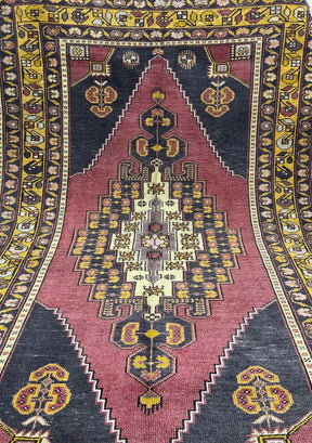 Chana - Vintage Anatolian Rug - kudenrugs