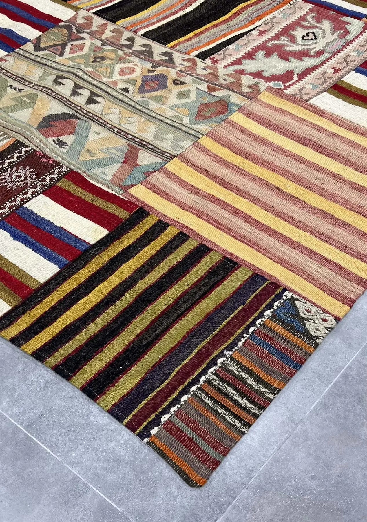 Cilia - Vintage Turkish Patchwork Rug - kudenrugs