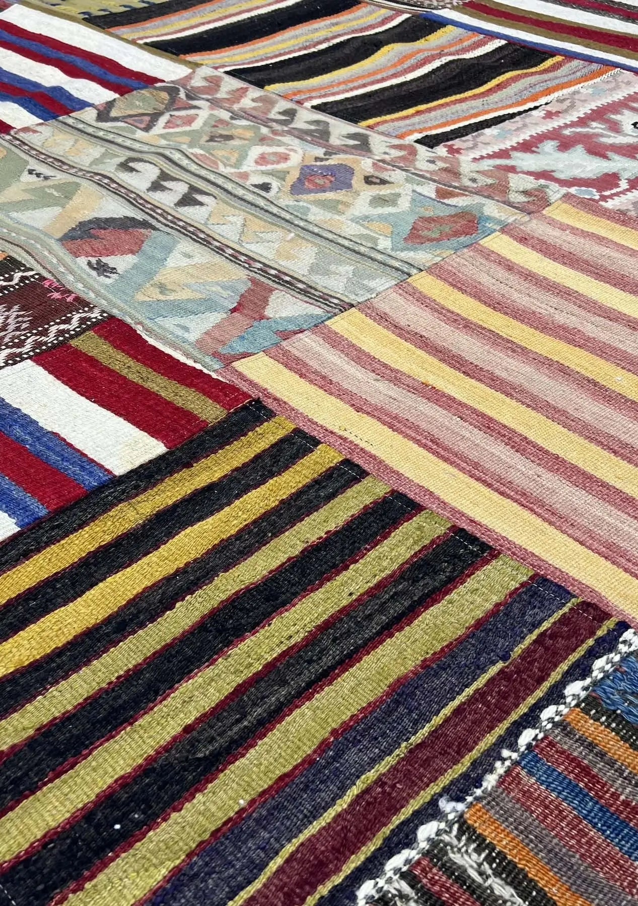 Cilia - Vintage Turkish Patchwork Rug - kudenrugs