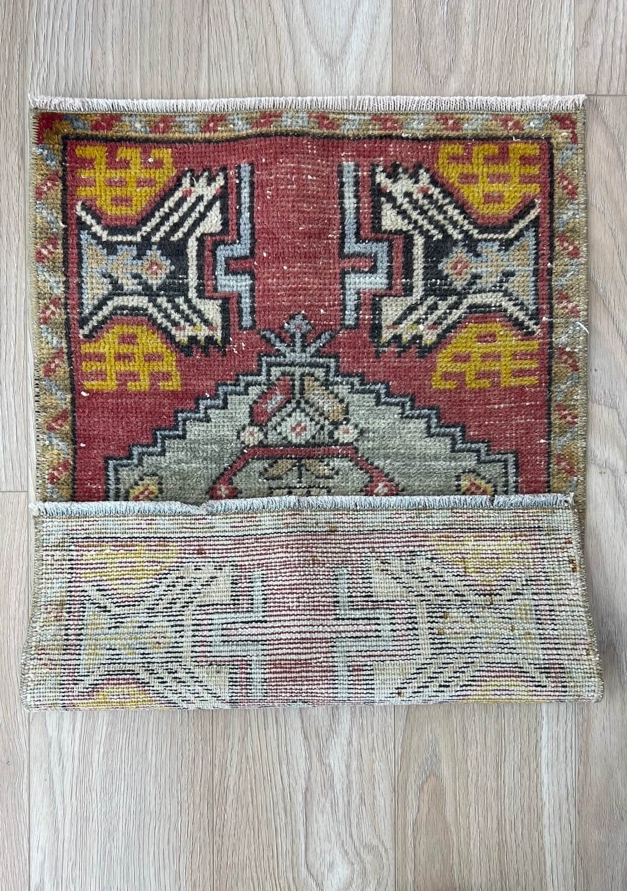 Clementine - Vintage Mini Pink Area Rug - kudenrugs
