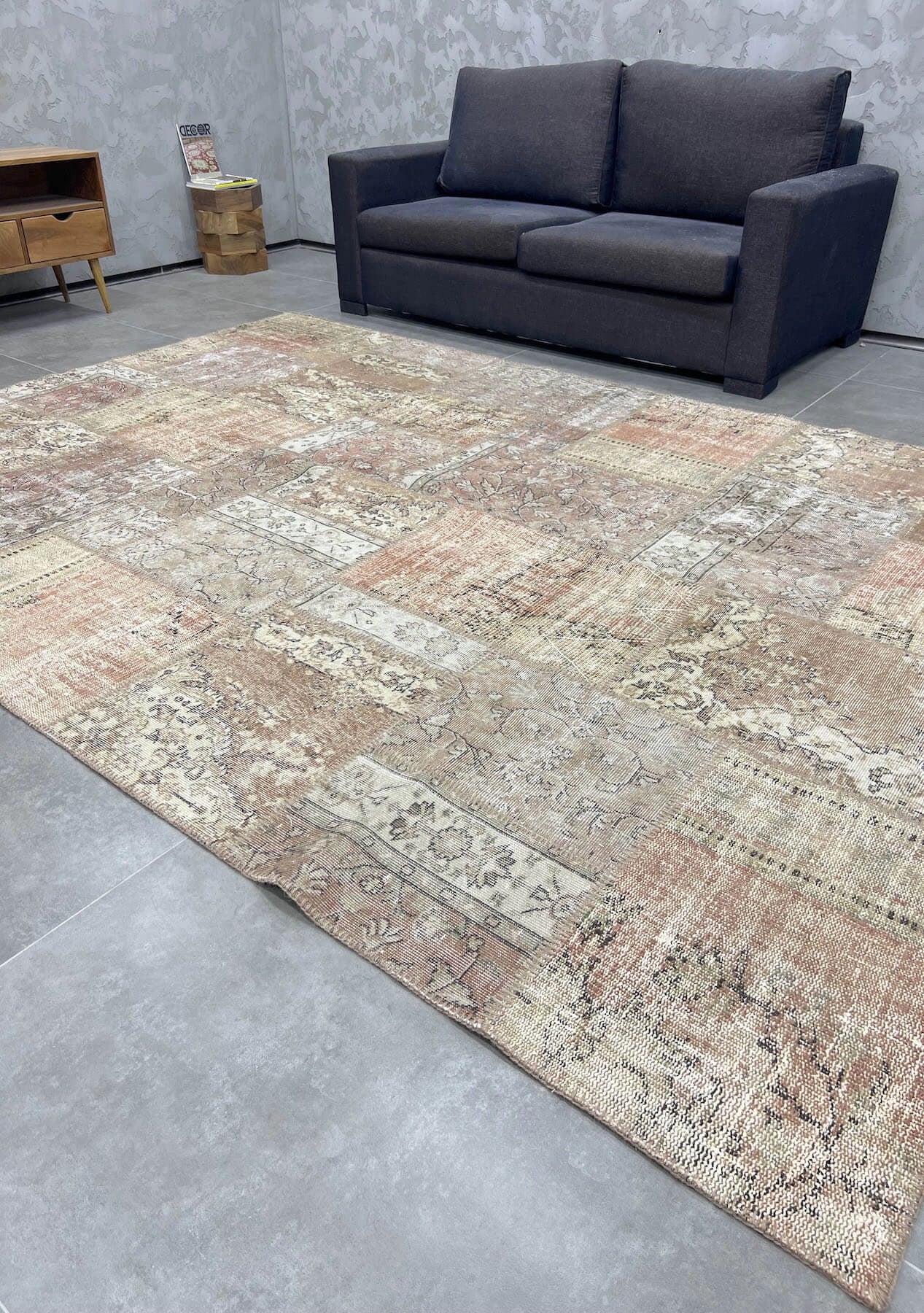 Dayris - Vintage Turkish Patchwork Rug - kudenrugs