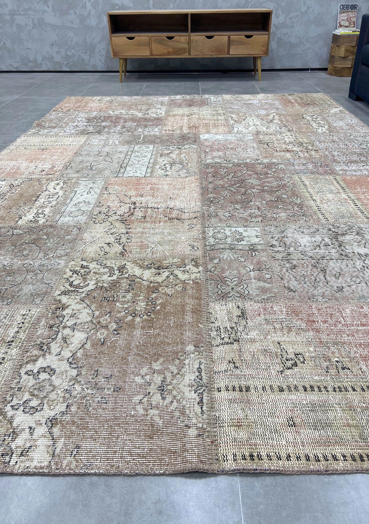 Dayris - Vintage Turkish Patchwork Rug - kudenrugs