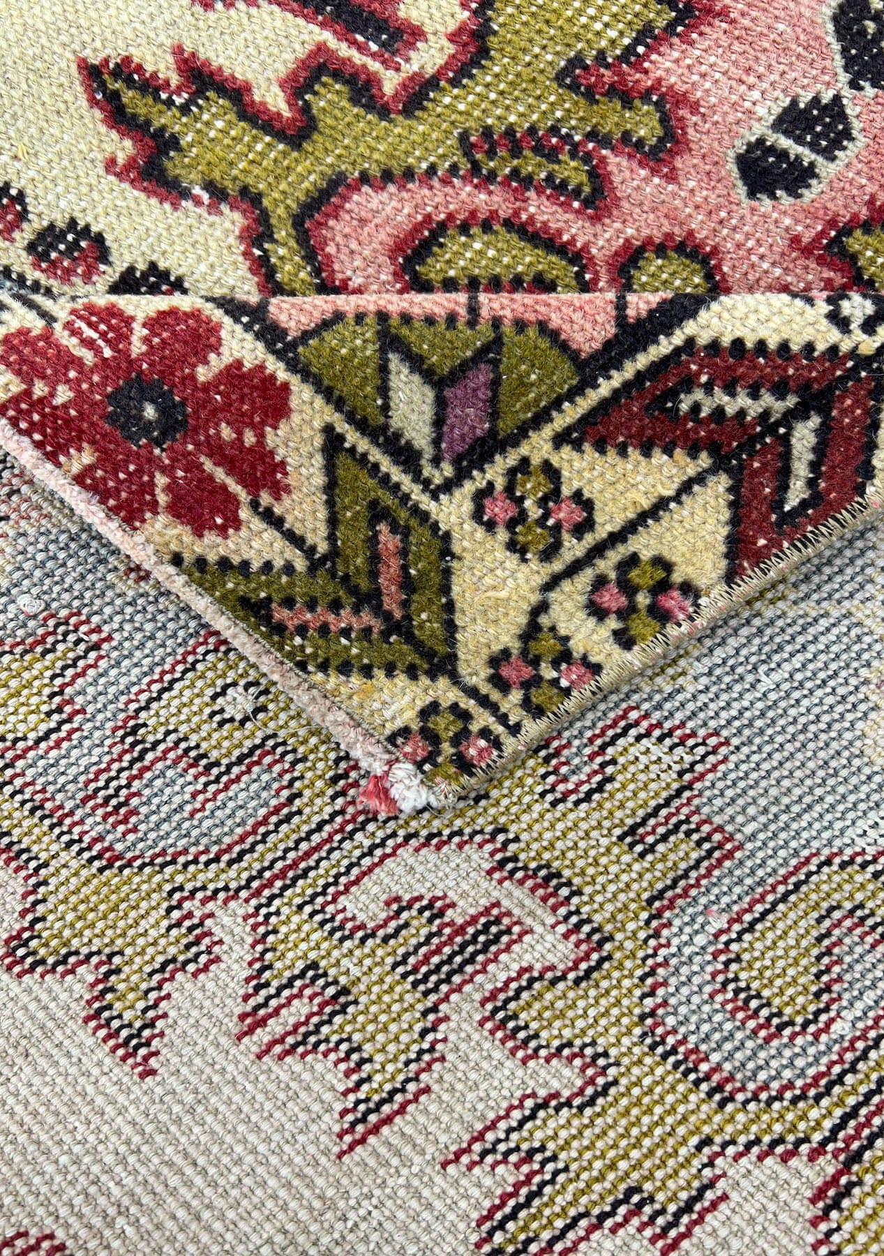 Dee - Vintage Anatolian Rug - kudenrugs