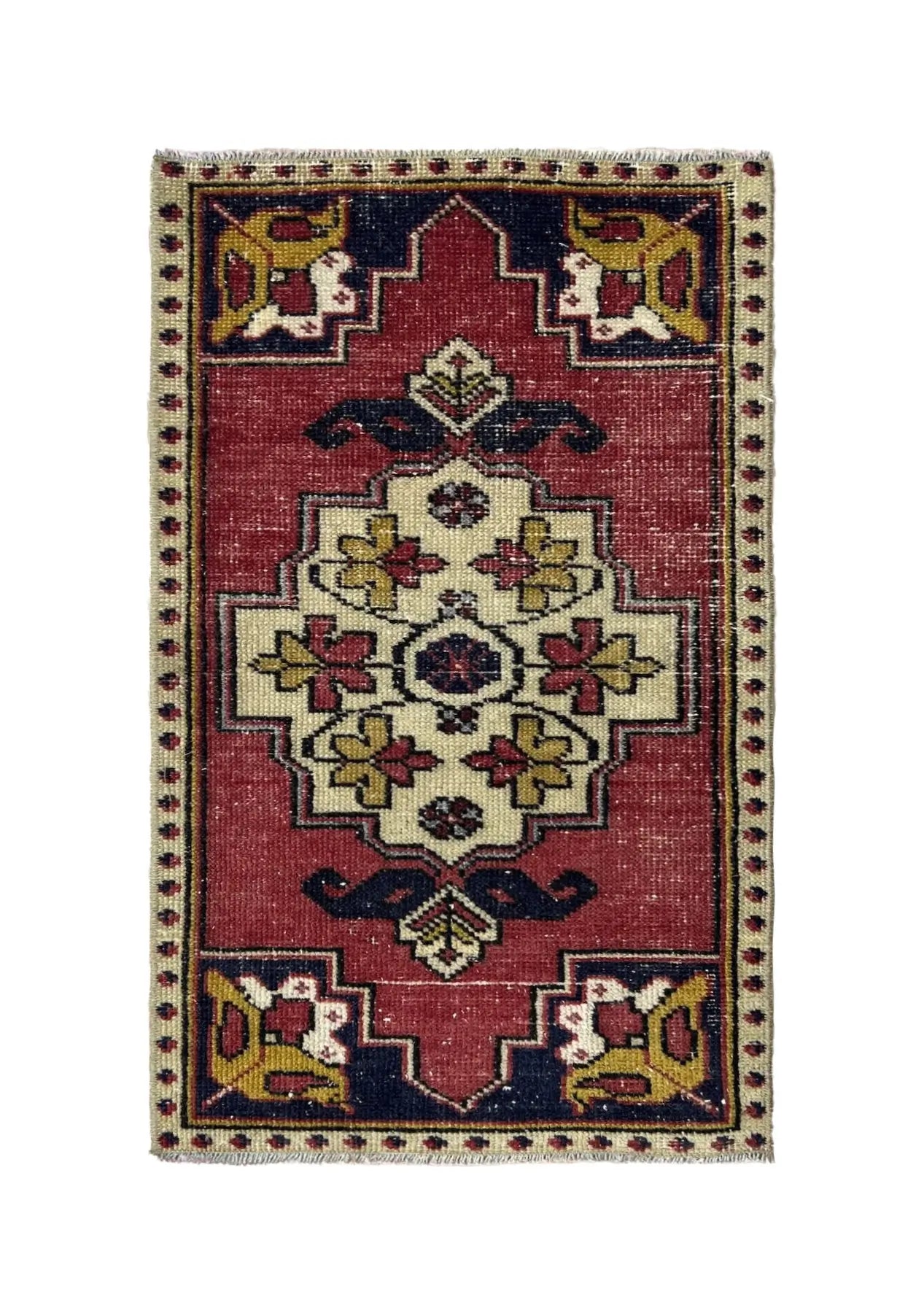 Edetta - Vintage Mini Red Area Rug - kudenrugs