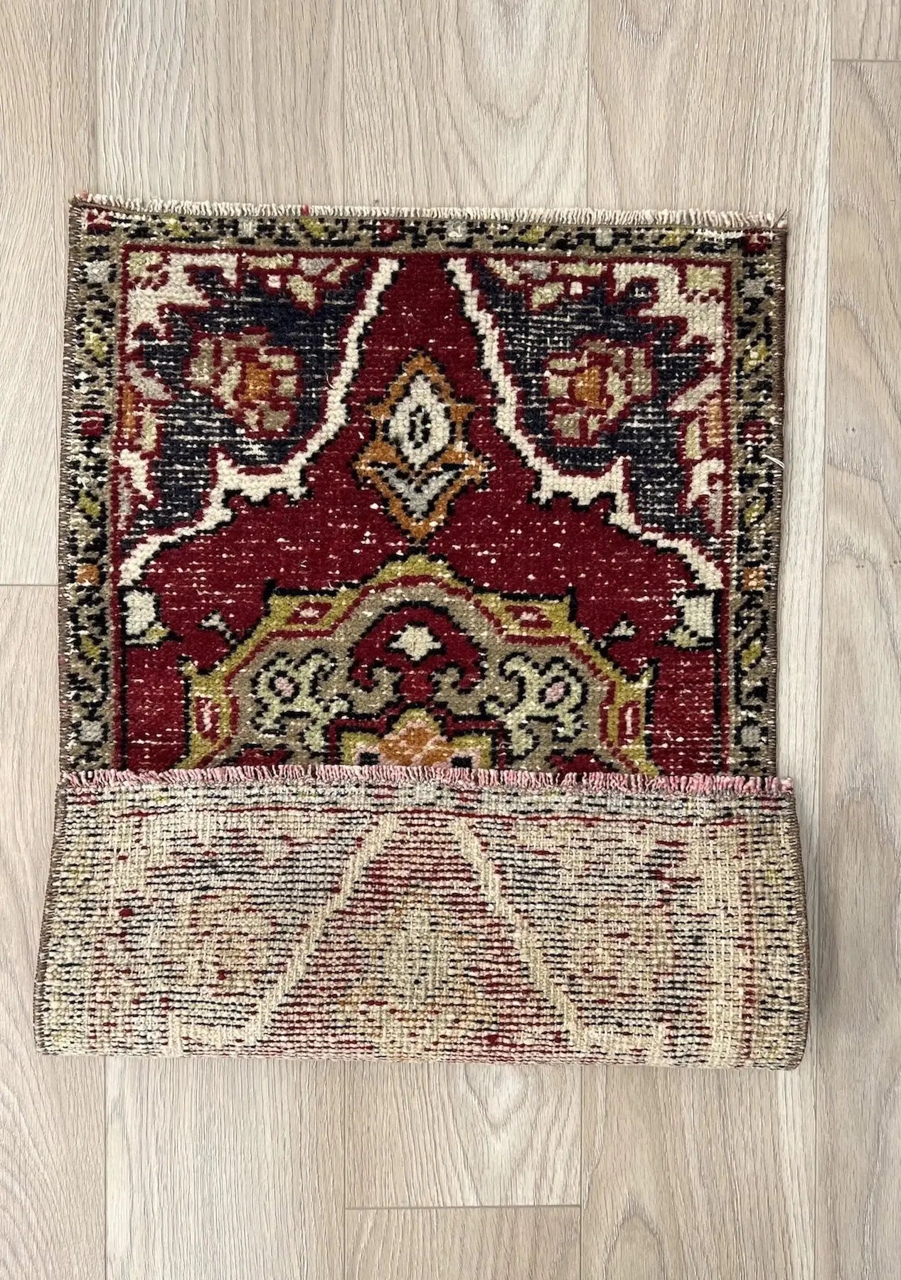 Emanuel - Vintage Mini Red Area Rug - kudenrugs