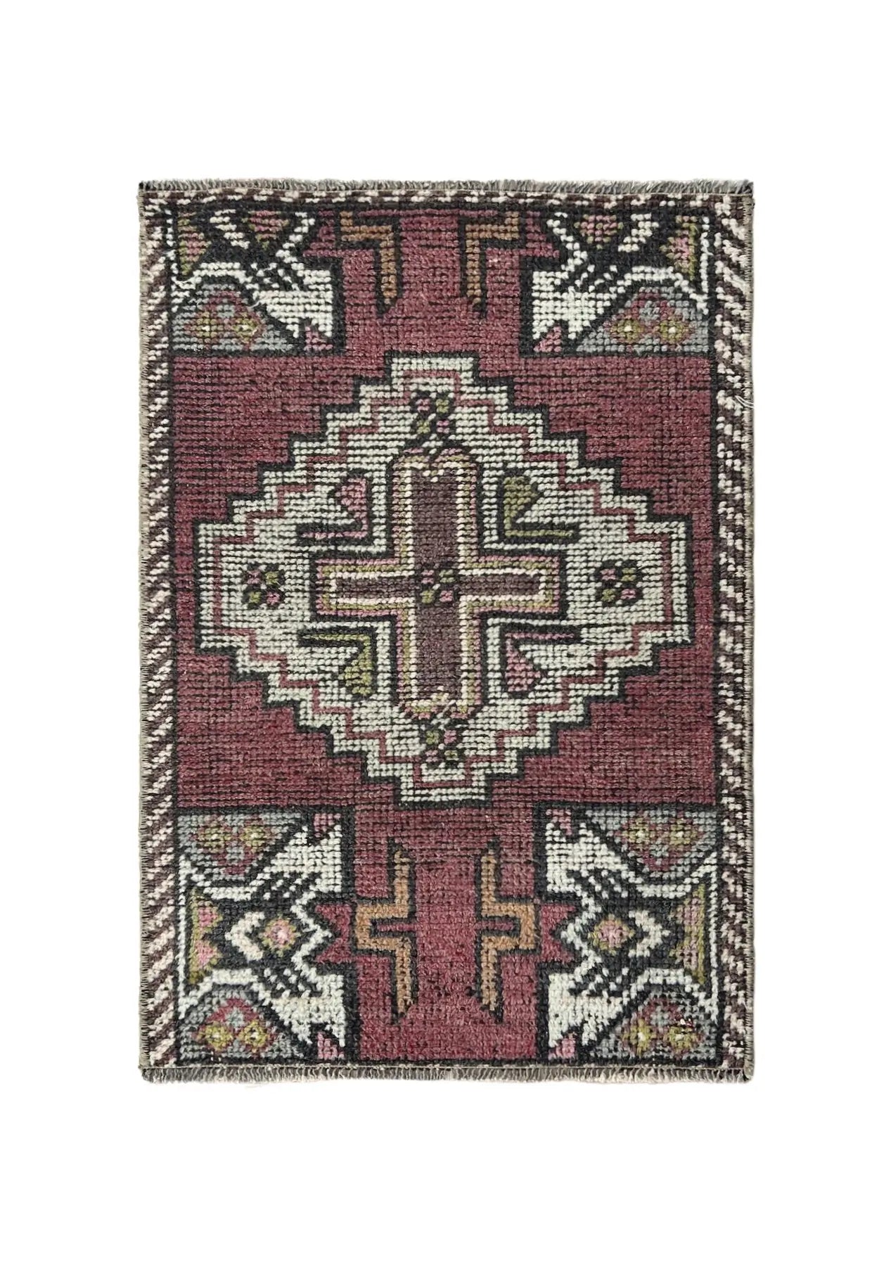 Emyln - Vintage Mini Pink Area Rug - kudenrugs