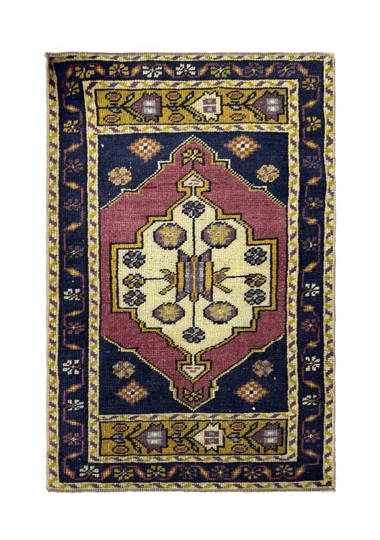Engelique - Vintage Mini Pink Area Rug - kudenrugs