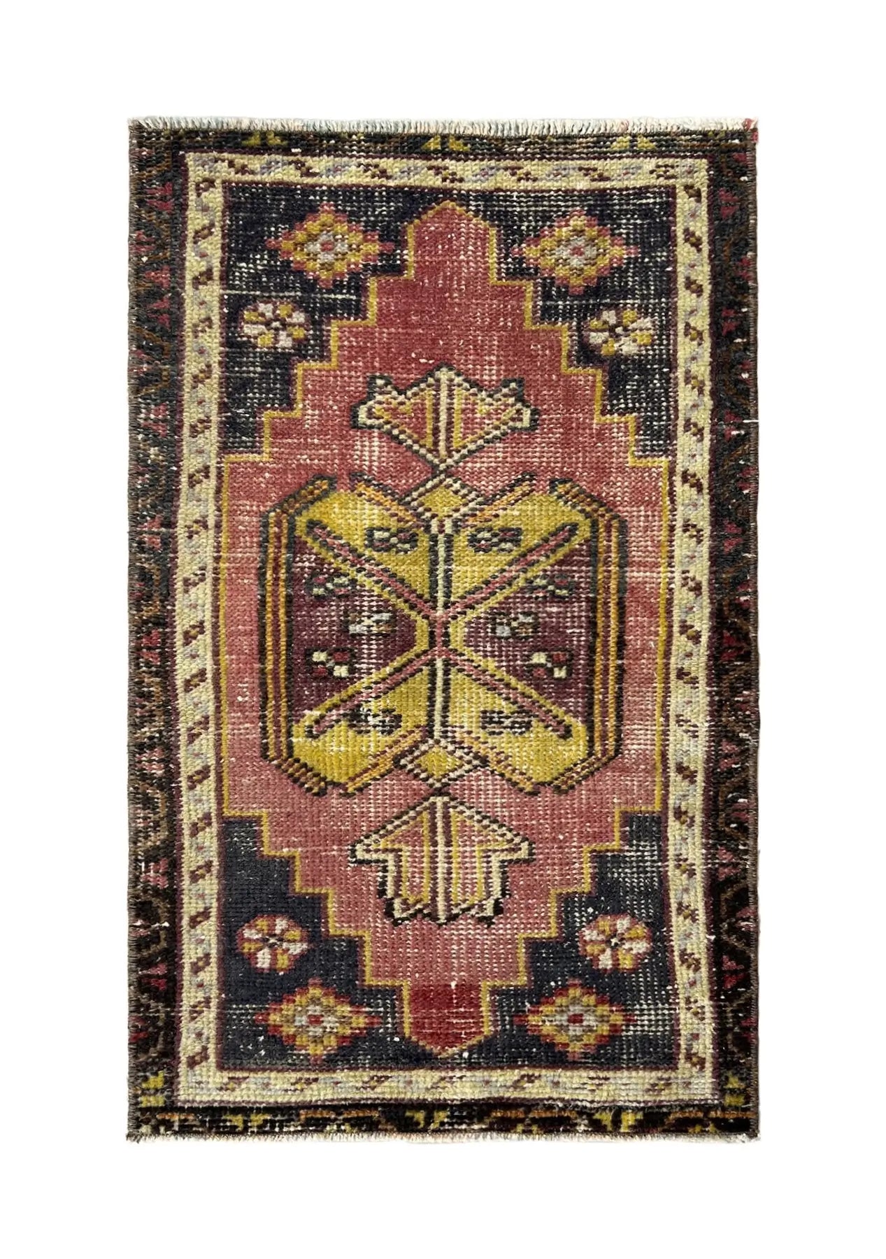 Enjellycah - Vintage Mini Pink Area Rug - kudenrugs