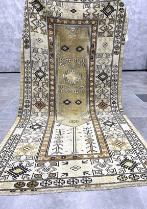 Esther - Vintage Anatolian Rug - kudenrugs