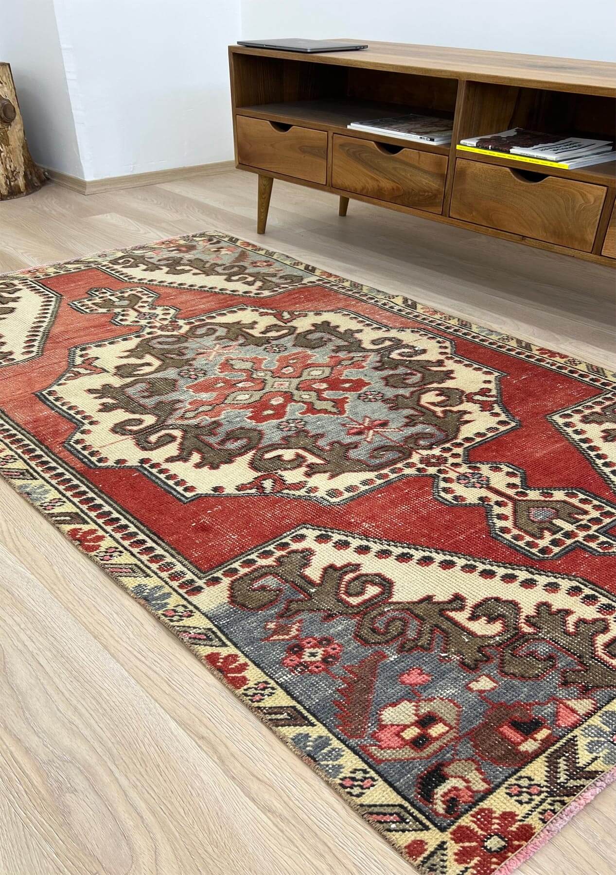 Eunice - Vintage Anatolian Rug - kudenrugs