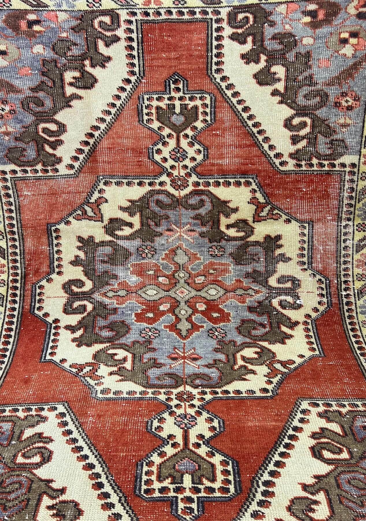 Eunice - Vintage Anatolian Rug - kudenrugs