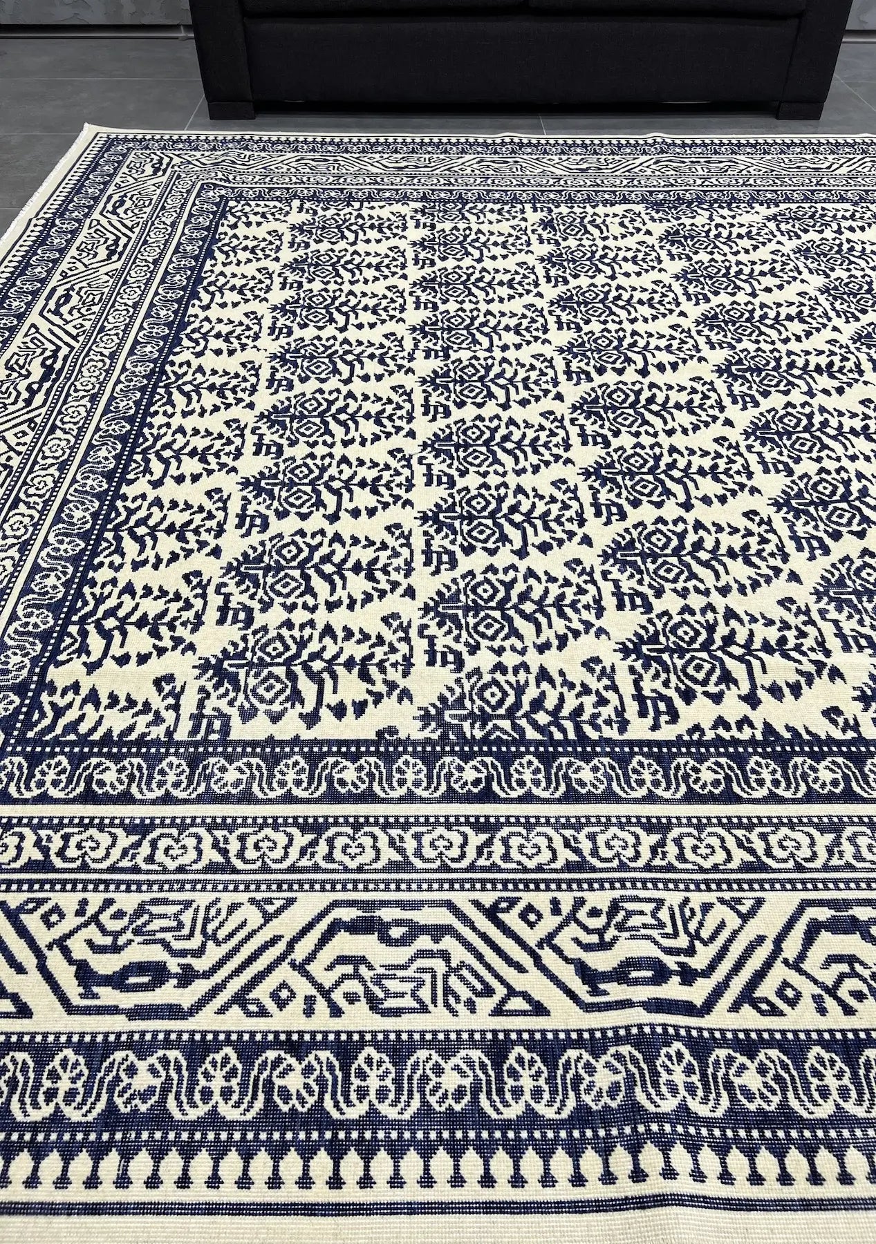 Farrya - Kudenmade Rug - kudenrugs