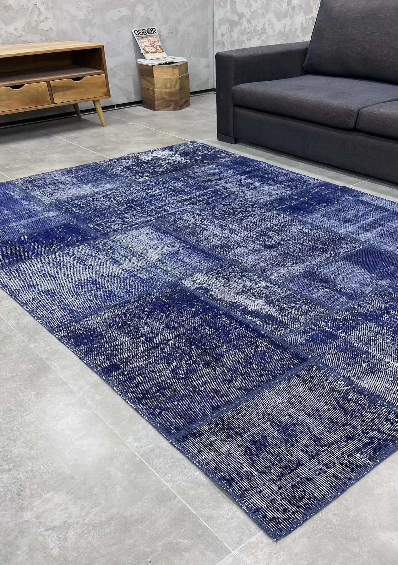 Fyoniah - Vintage Navy Blue Patchwork Rug - kudenrugs