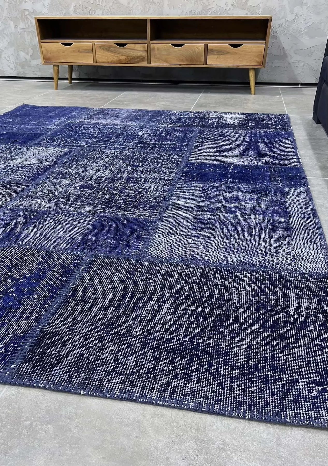 Fyoniah - Vintage Navy Blue Patchwork Rug - kudenrugs