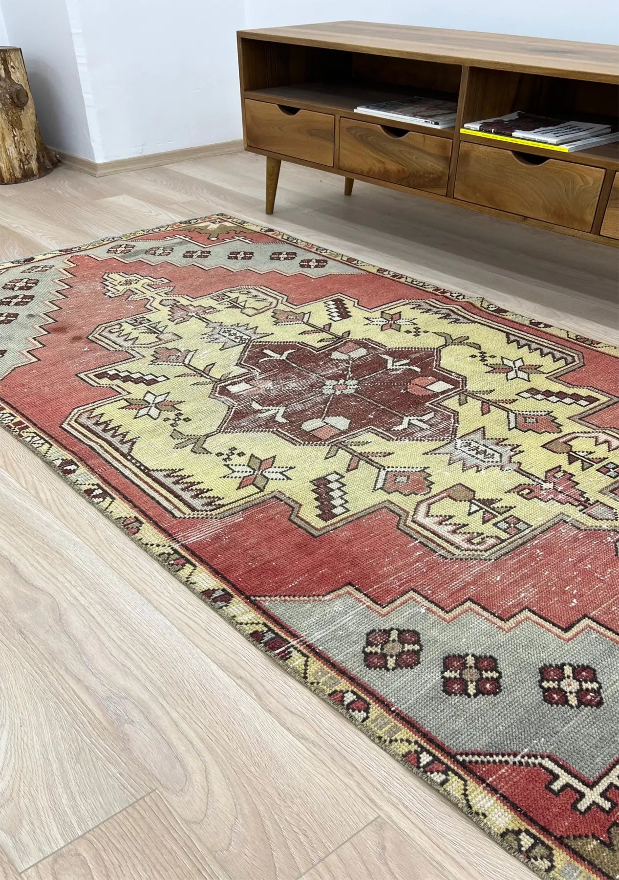 Gianna - Vintage Anatolian Rug - kudenrugs