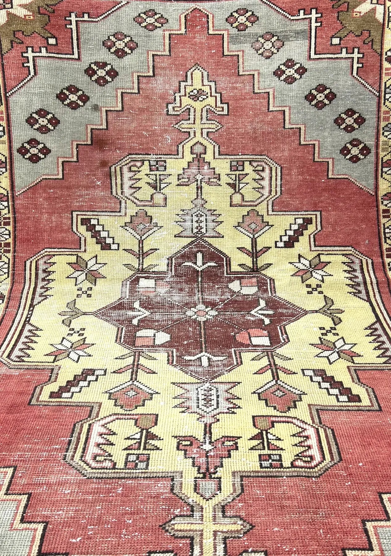 Gianna - Vintage Anatolian Rug - kudenrugs