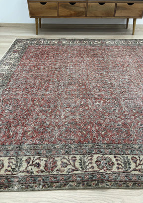 Gineen - Vintage Red Antique Washed Rug - kudenrugs