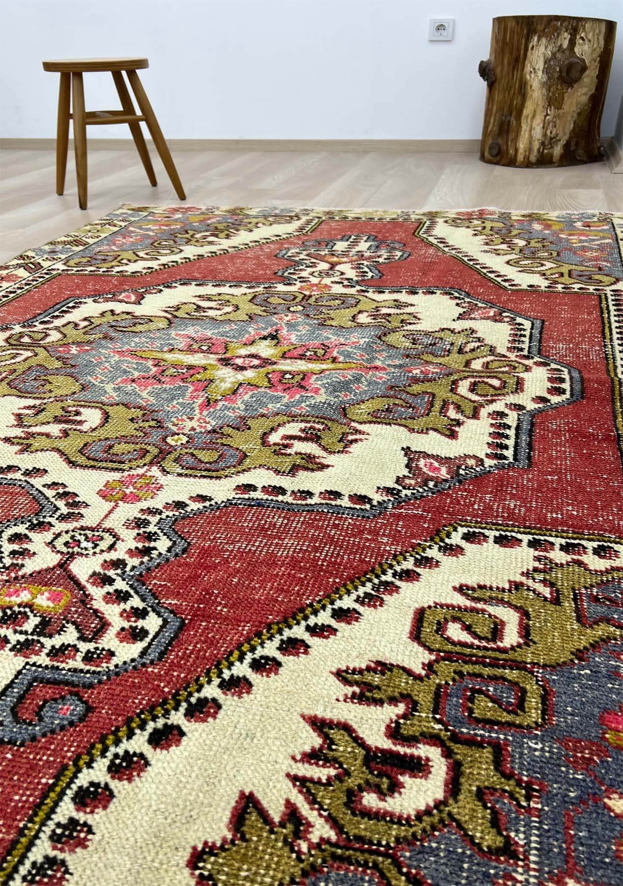 Gracelyn - Vintage Anatolian Rug - kudenrugs