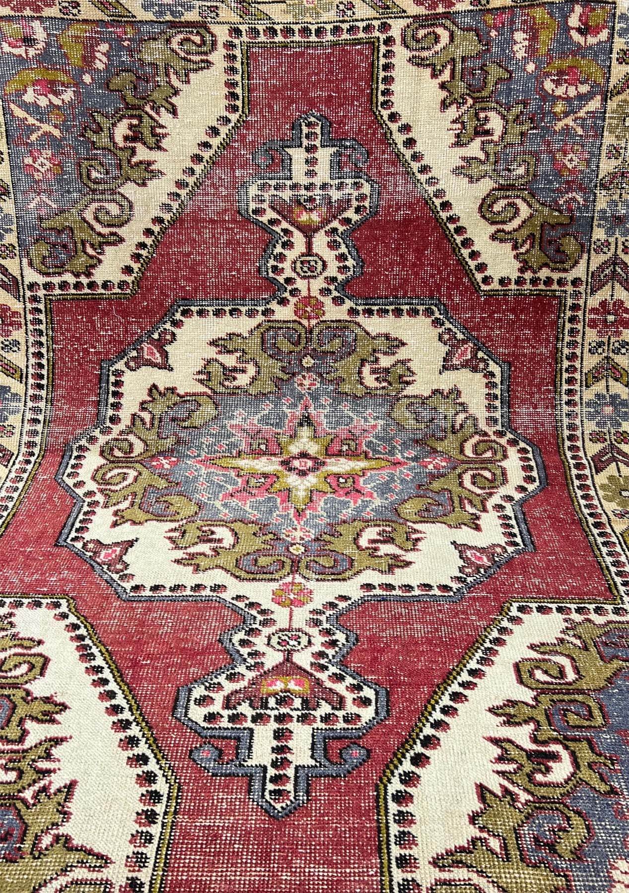 Gracelyn - Vintage Anatolian Rug - kudenrugs