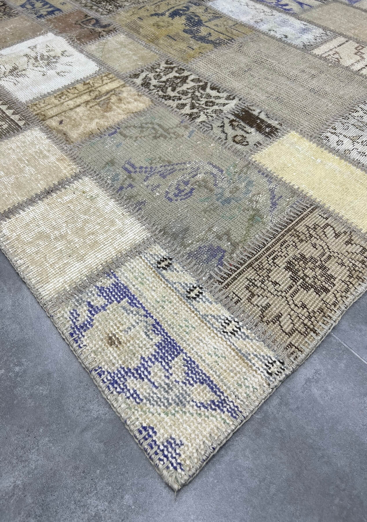 Hadassah - Vintage Beige Patchwork Rug - kudenrugs