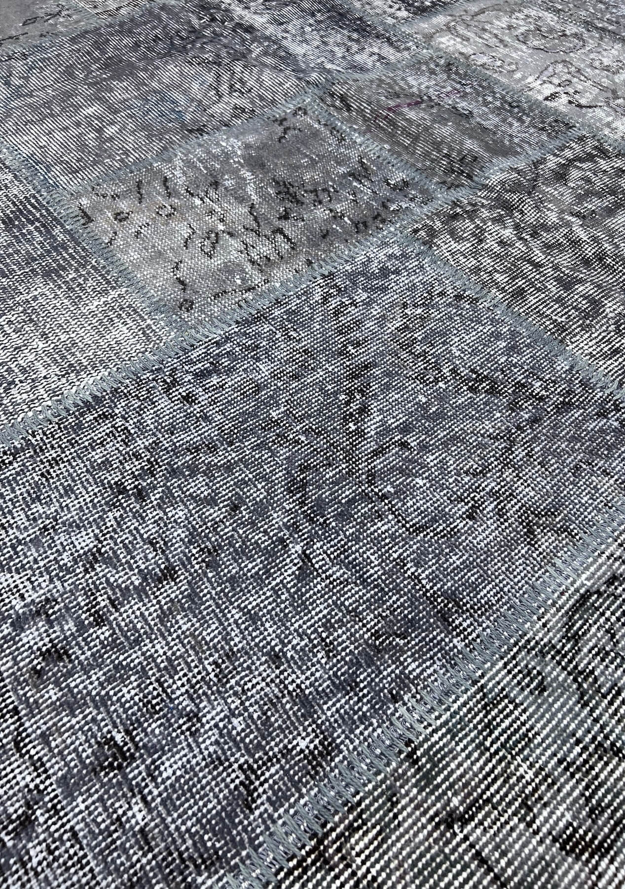 Hailee - Vintage Gray Patchwork Rug - kudenrugs