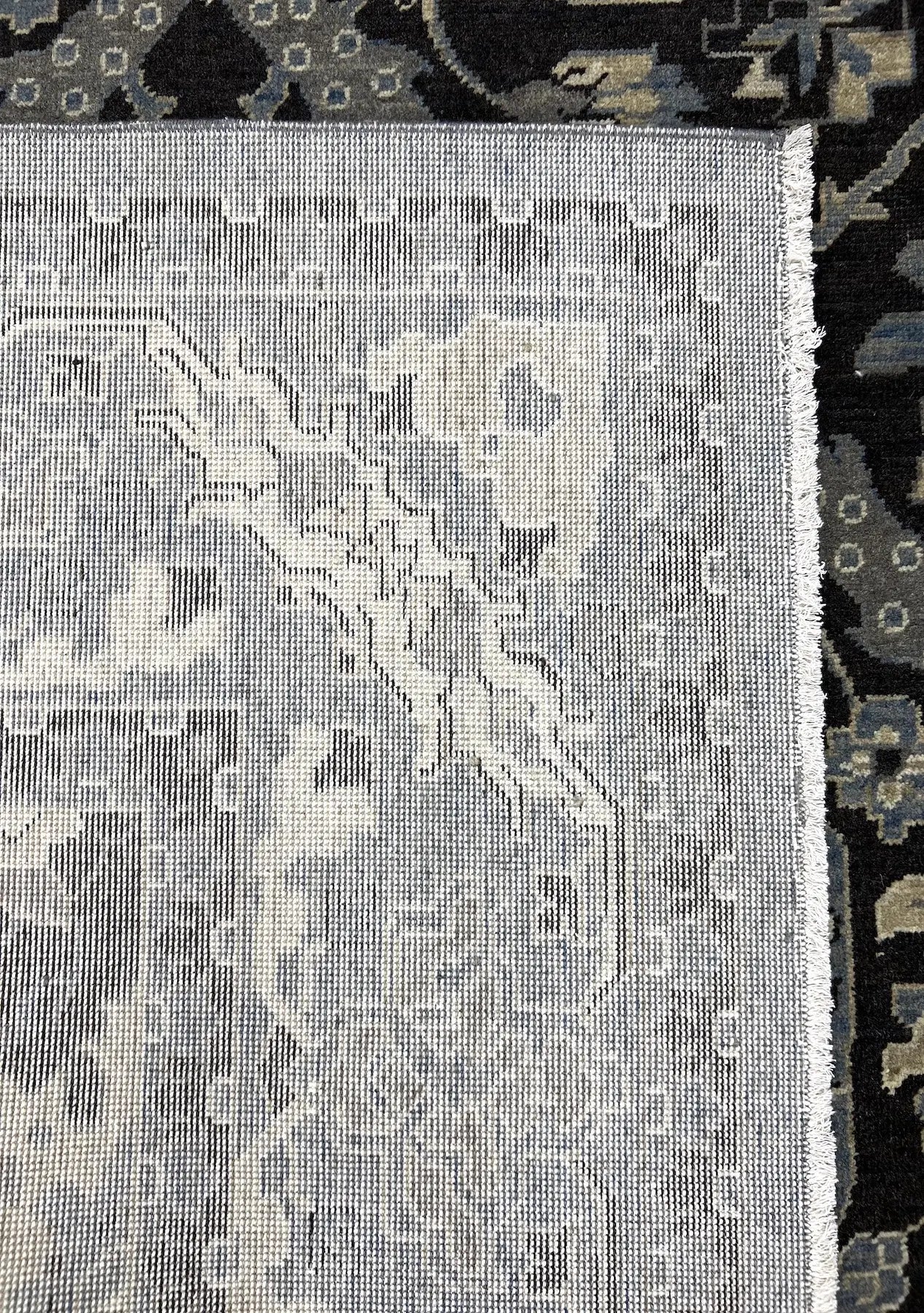 Halston - Kudenmade Rug - kudenrugs