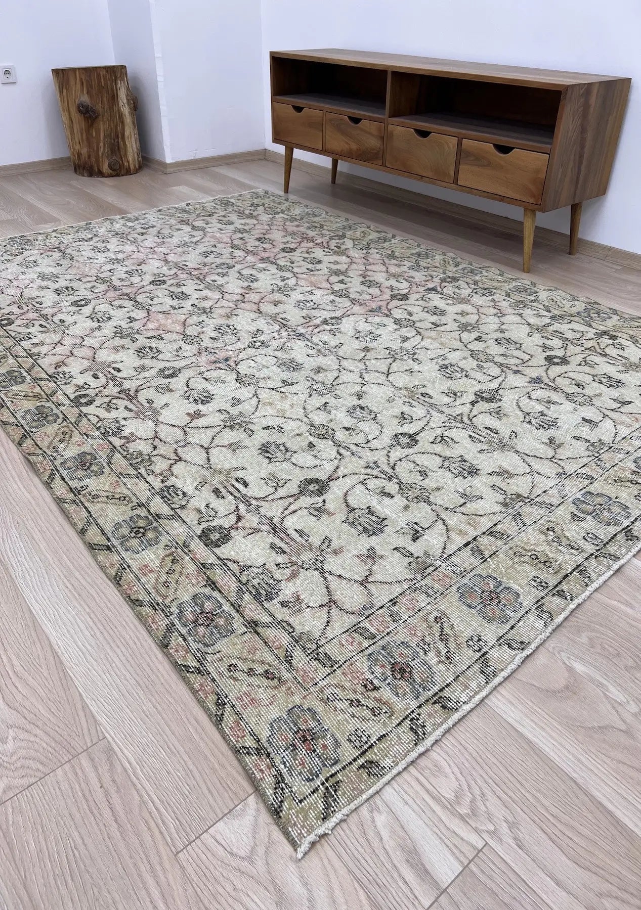 Harlee - Vintage Beige Antique Washed Rug - kudenrugs