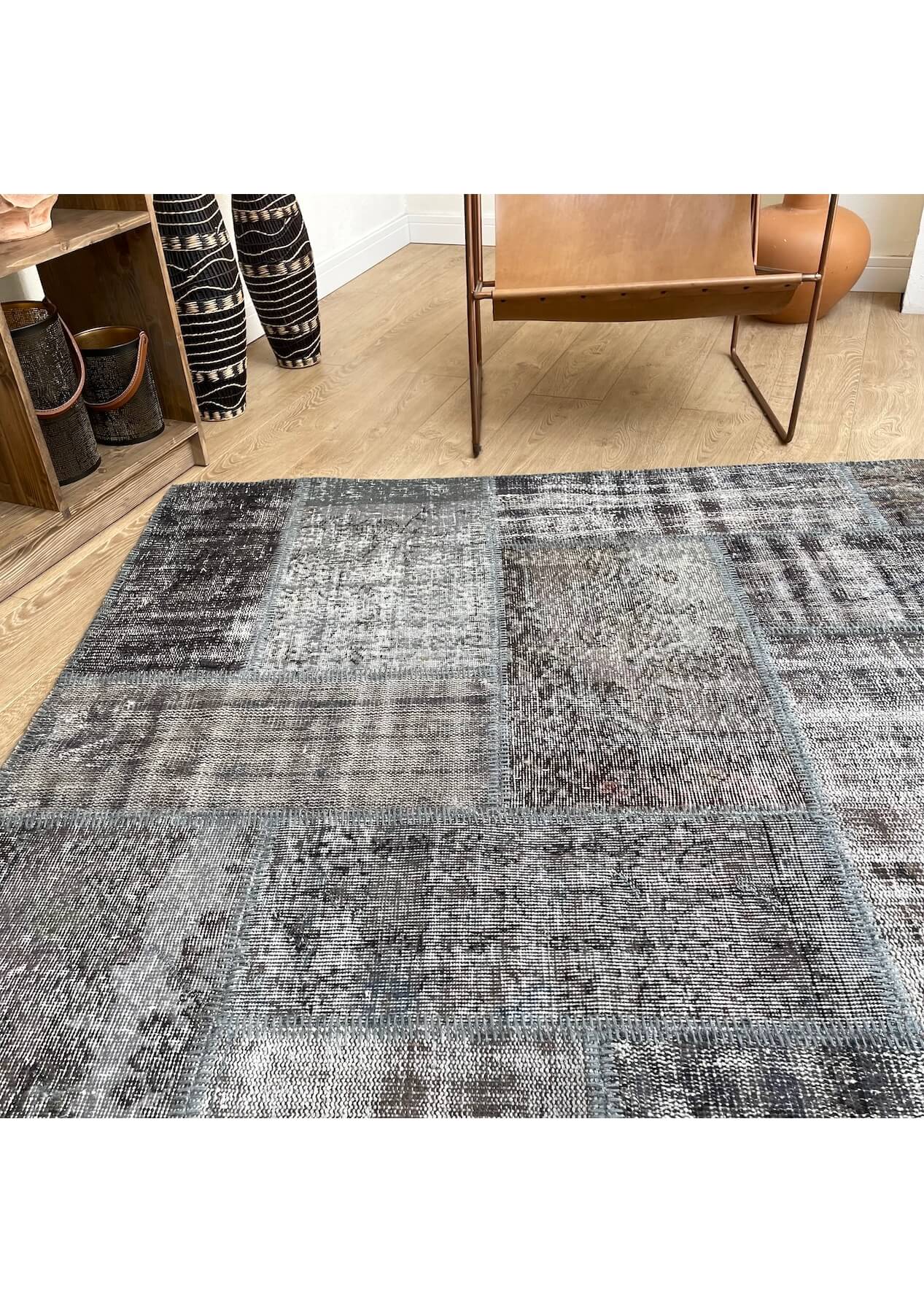 Heidi - Vintage Gray Patchwork Rug - kudenrugs
