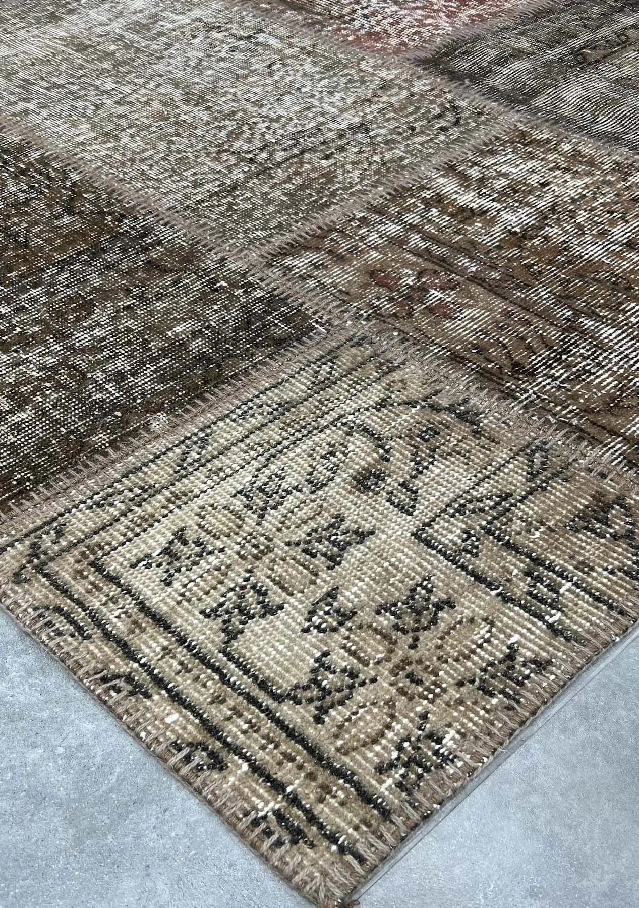 Dolores - Vintage Brown Patchwork Rug - kudenrugs