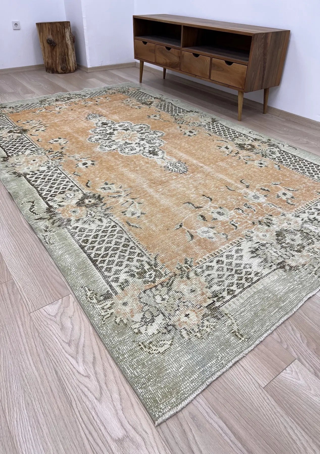 Hunter - Vintage Orange Antique Washed Rug - kudenrugs