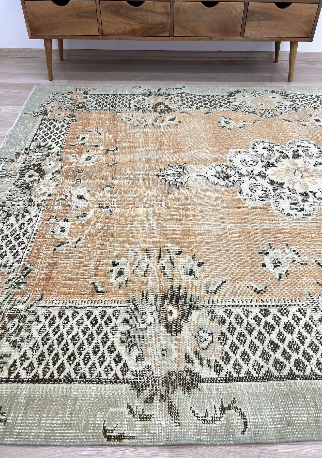 Hunter - Vintage Orange Antique Washed Rug - kudenrugs