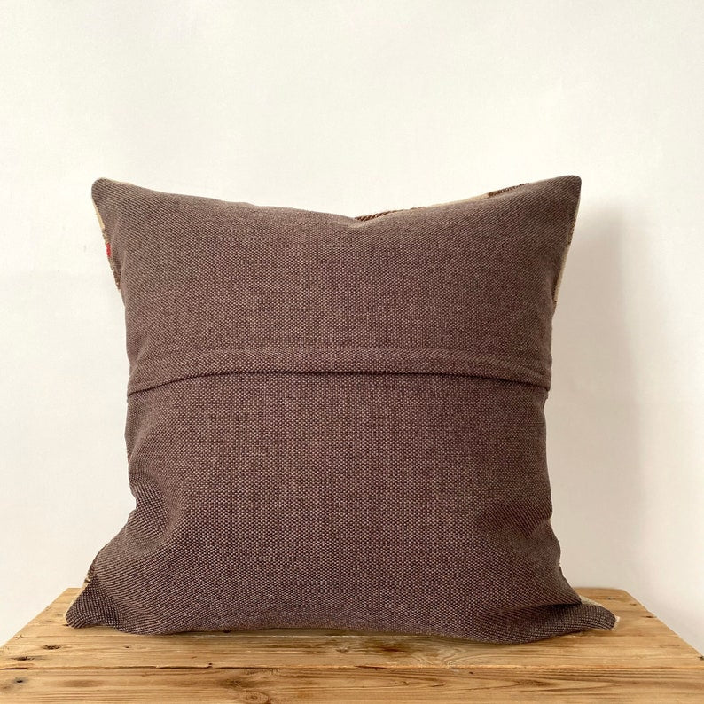 Helyma - Beige Kilim Pillow Cover - kudenrugs
