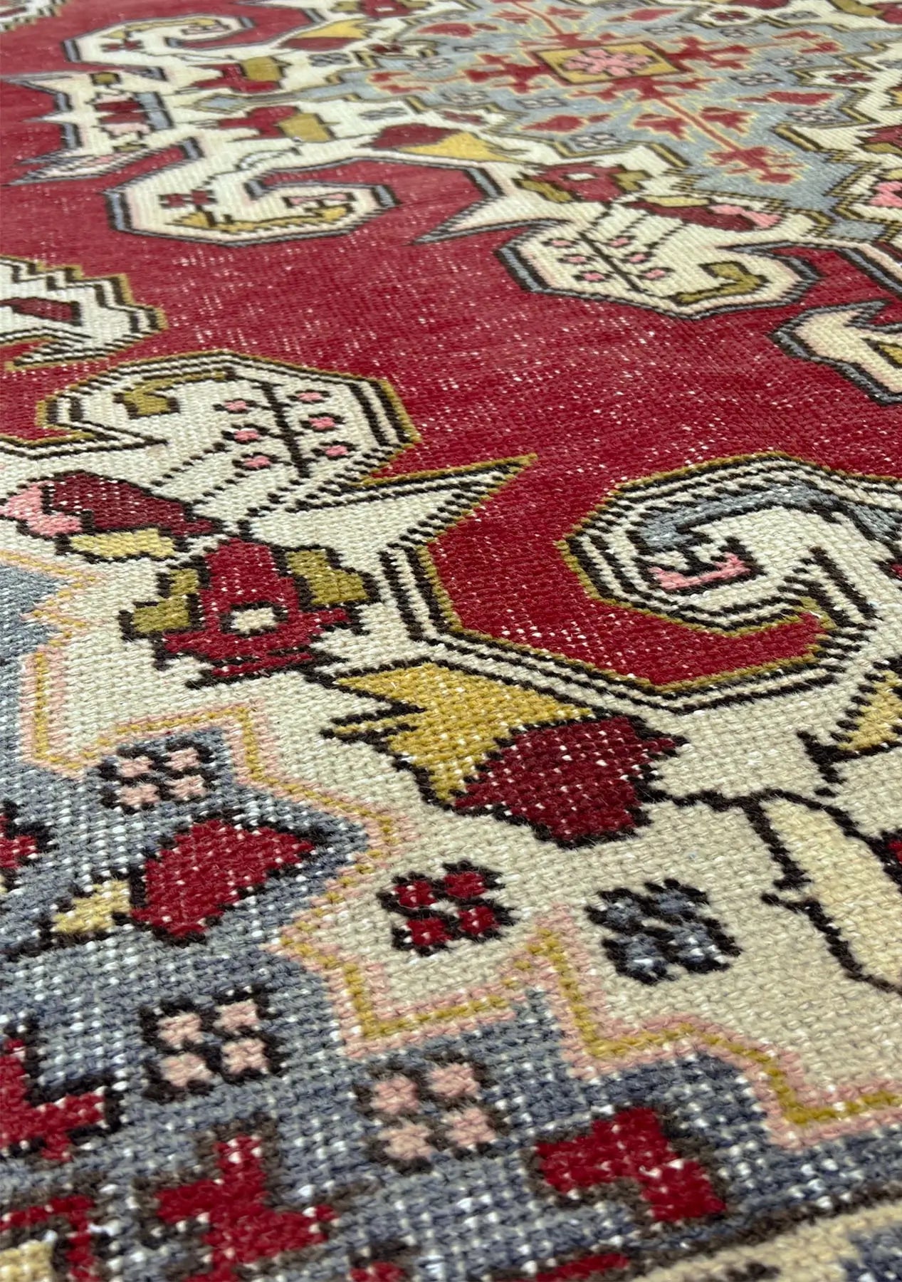 Ireland - Vintage Anatolian Rug - kudenrugs