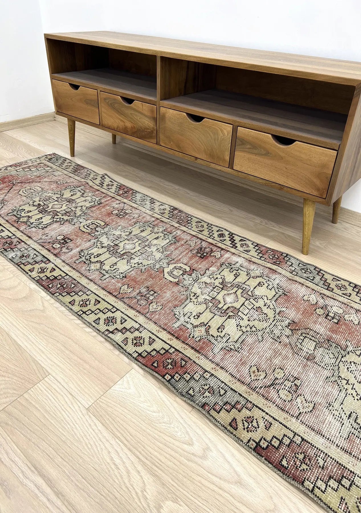 Ivory - Vintage Anatolian Rug Runner - kudenrugs