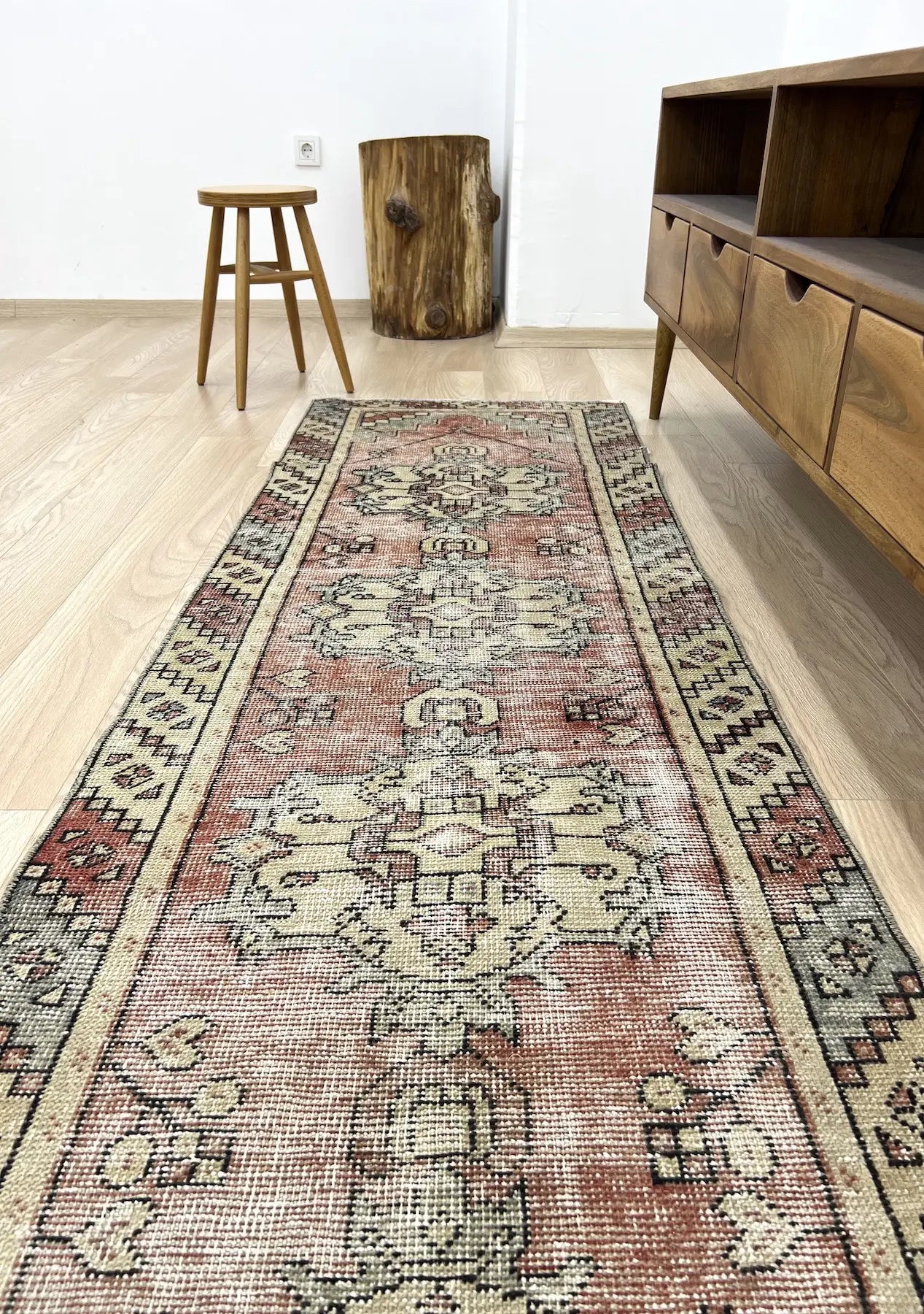 Ivory - Vintage Anatolian Rug Runner - kudenrugs