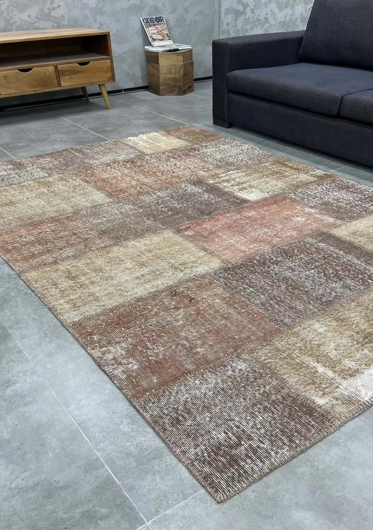 Jahmille - Vintage Brown Patchwork Rug - kudenrugs