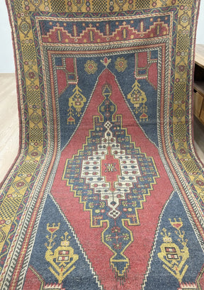 Jain - Vintage Anatolian Rug - kudenrugs
