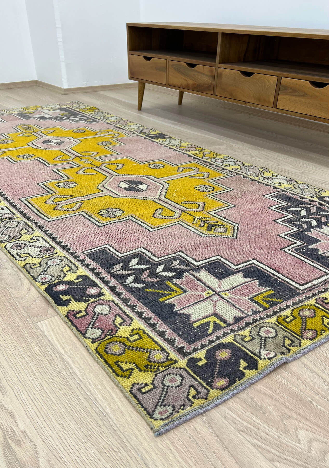 Jan - Vintage Anatolian Rug Runner - kudenrugs