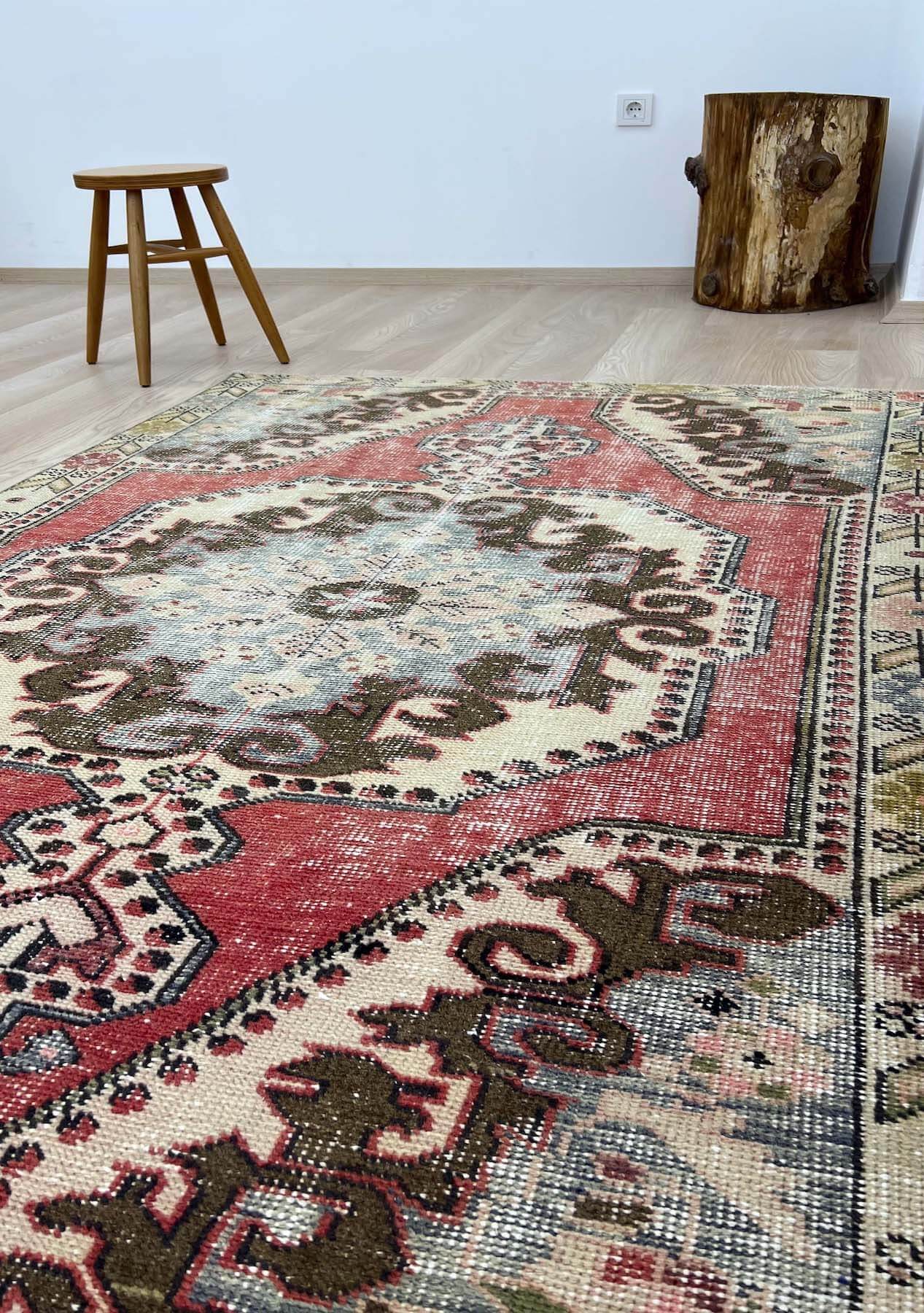 Azlene - Vintage Anatolian Rug - kudenrugs