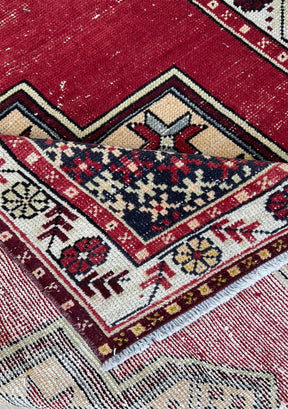 Joanna - Vintage Anatolian Rug - kudenrugs