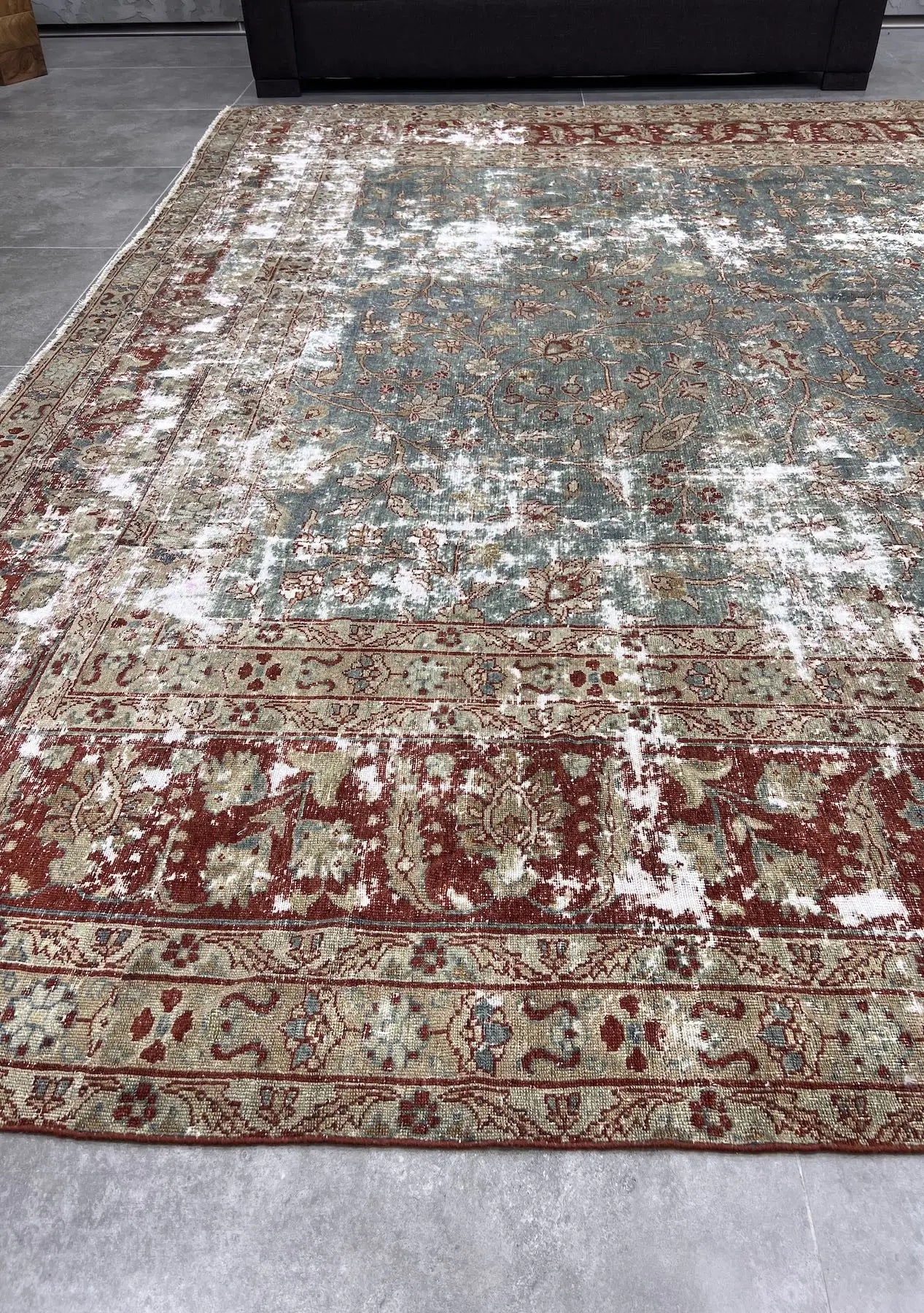 June - Vintage Persian Rug - kudenrugs