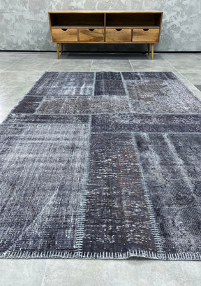 Kailee - Vintage Gray Patchwork Rug - kudenrugs