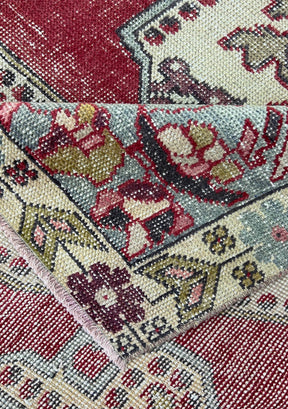 Kamora - Vintage Anatolian Rug - kudenrugs