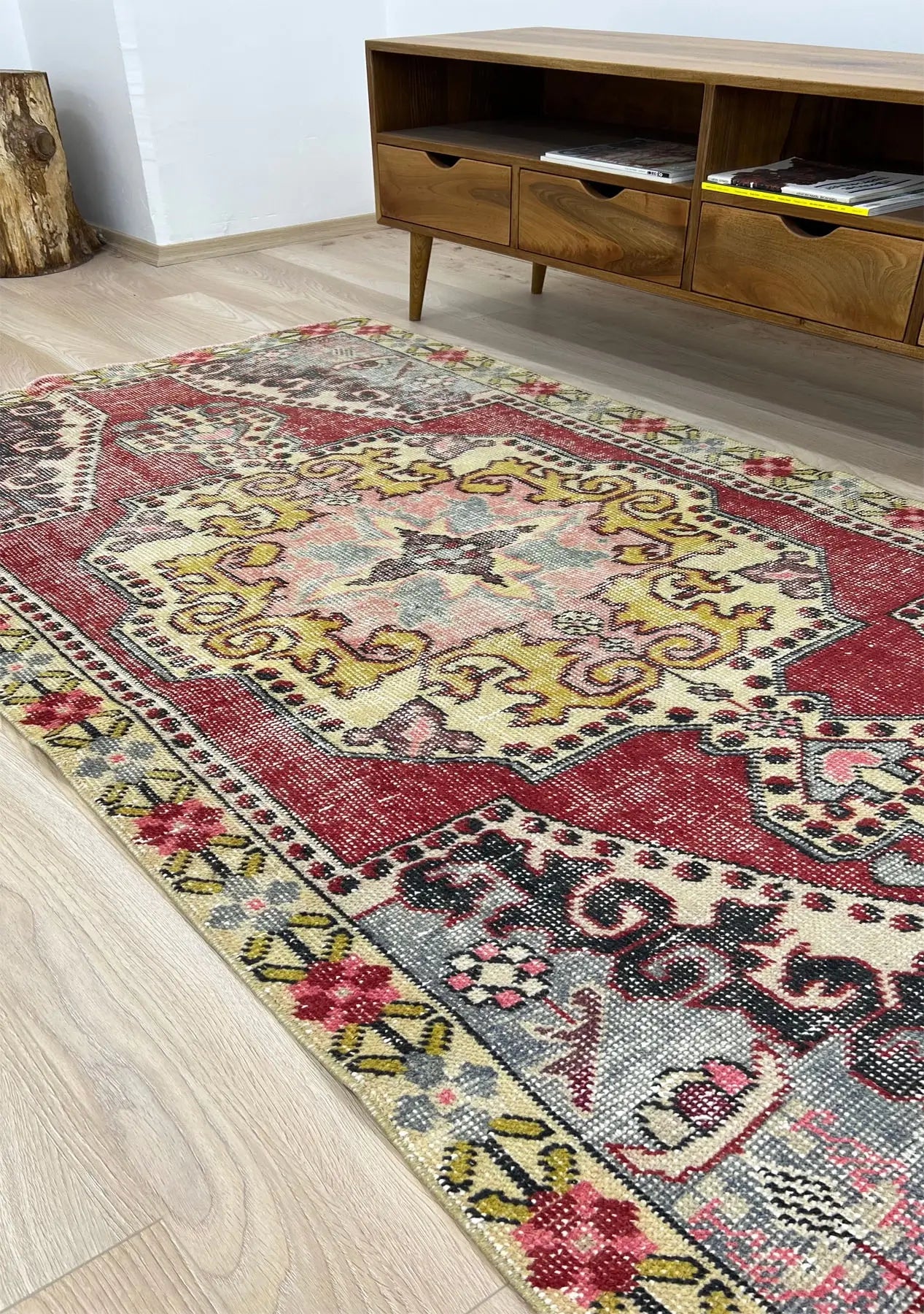 Karlie - Vintage Anatolian Rug - kudenrugs