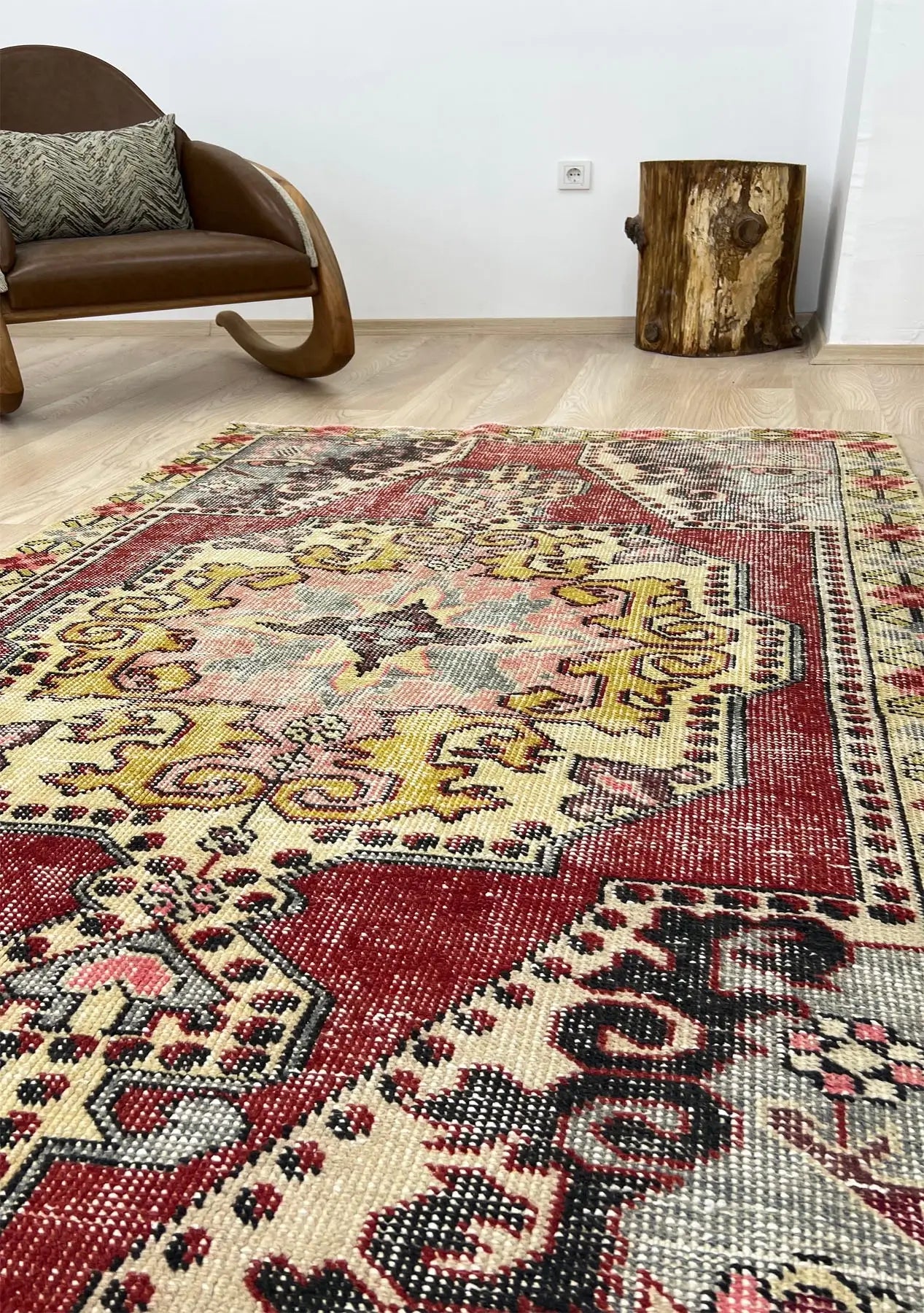 Karlie - Vintage Anatolian Rug - kudenrugs