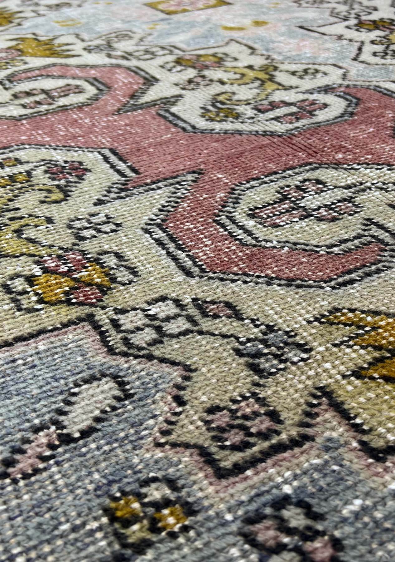 Kathy - Vintage Anatolian Rug - kudenrugs