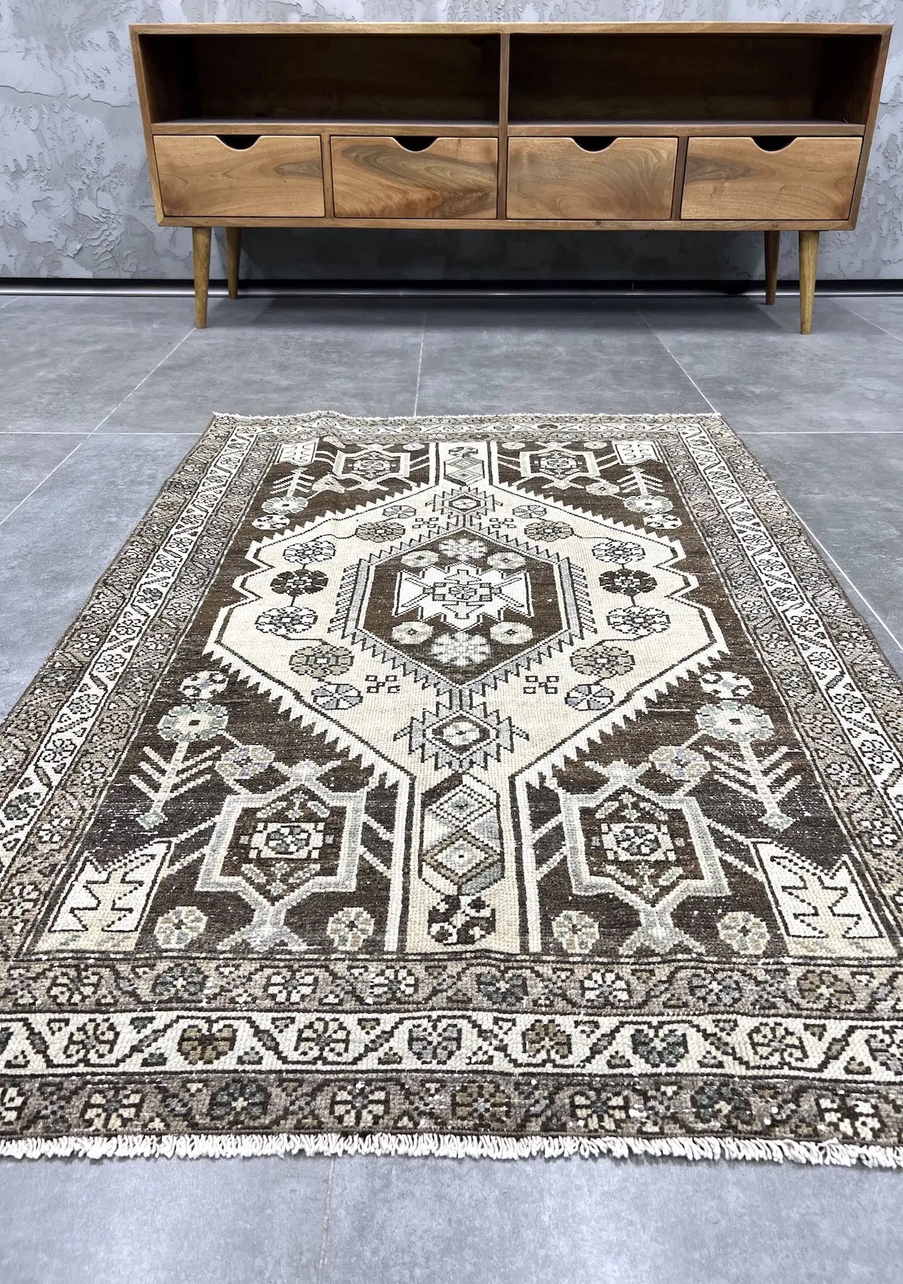 Kaylyn - Vintage Persian Rug - kudenrugs