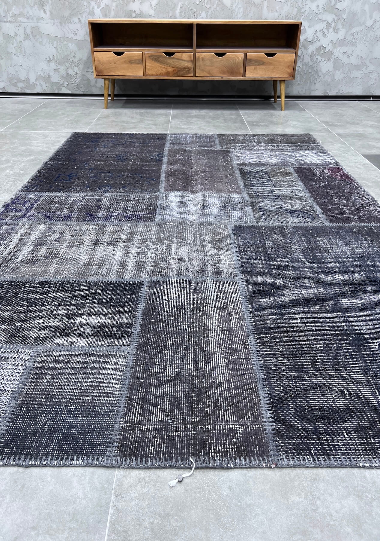 Keyla - Vintage Gray Patchwork Rug - kudenrugs