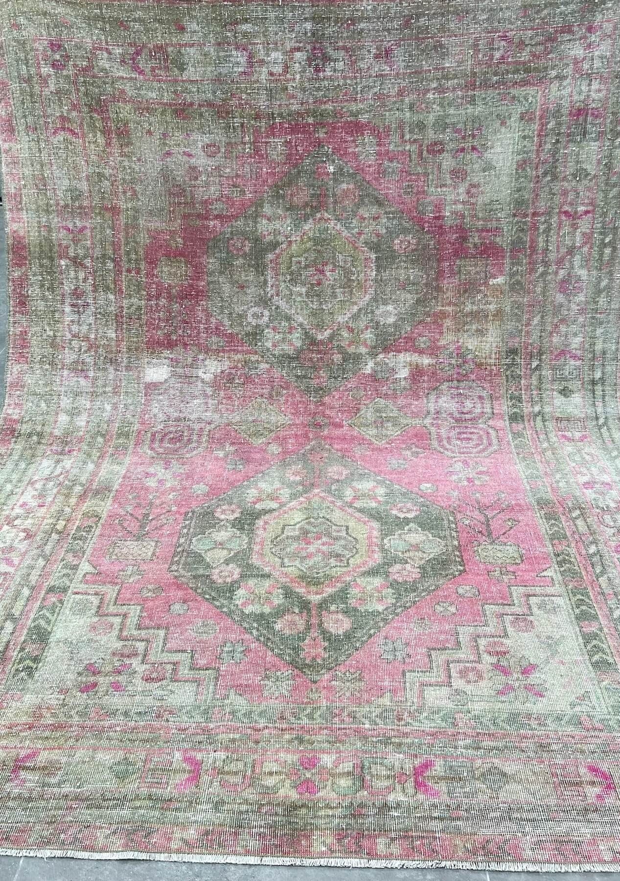 Khloe - Vintage Persian Rug - kudenrugs