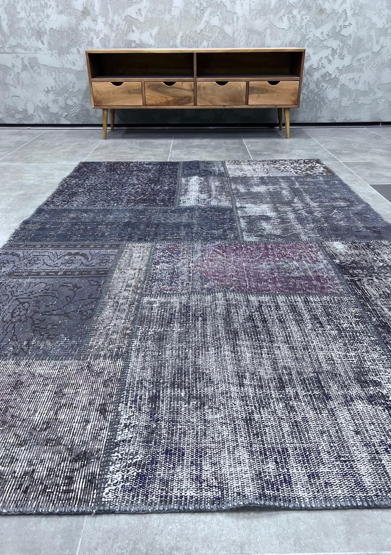 Kiana - Vintage Gray Patchwork Rug - kudenrugs